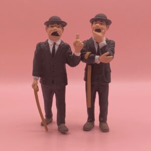 Set forfra af original Dupond og Dupont samlerfigur fra Plastoy i urestaureret stand – Originalt retro-samlerobjekt på Ayounis.dk