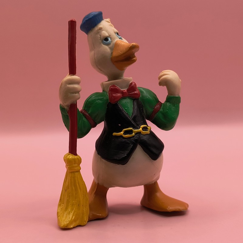 Fætter Guf, Walt Disney Productions, Bully, Bullyland, 1984, Figur