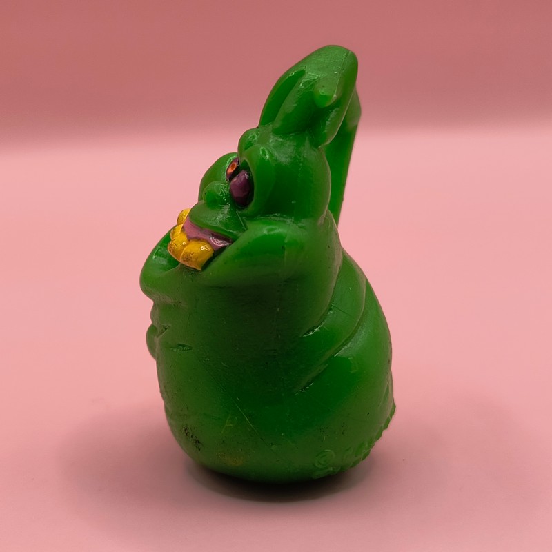 Slimer Yolanda plastikfigur fra 1986 set fra siden